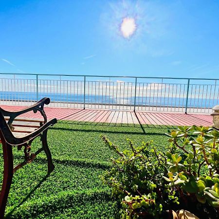 Suite Sunset 11 - Fronte Mare San Remo Buitenkant foto