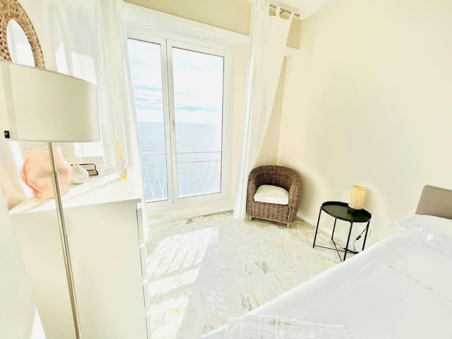 Suite Sunset 11 - Fronte Mare San Remo Buitenkant foto