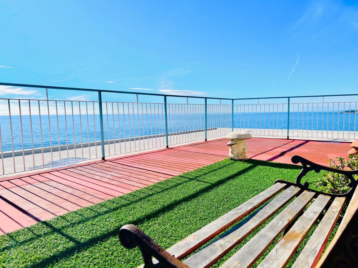 Suite Sunset 11 - Fronte Mare San Remo Buitenkant foto