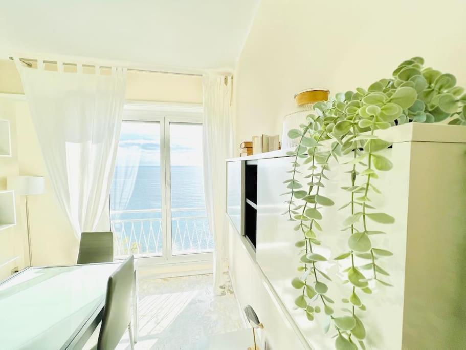 Suite Sunset 11 - Fronte Mare San Remo Buitenkant foto